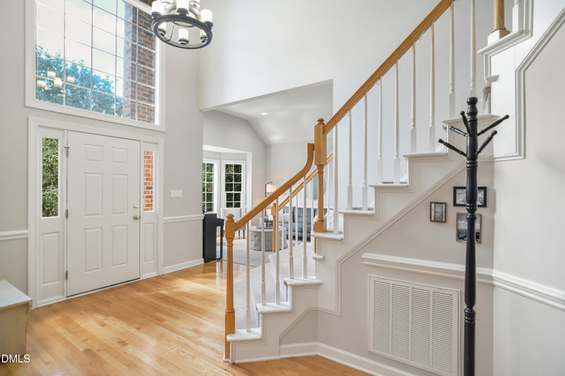 102 Greygate Pl, Cary, NC 27518