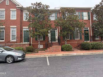 102 Hatfield Ln, Raleigh, NC 27603