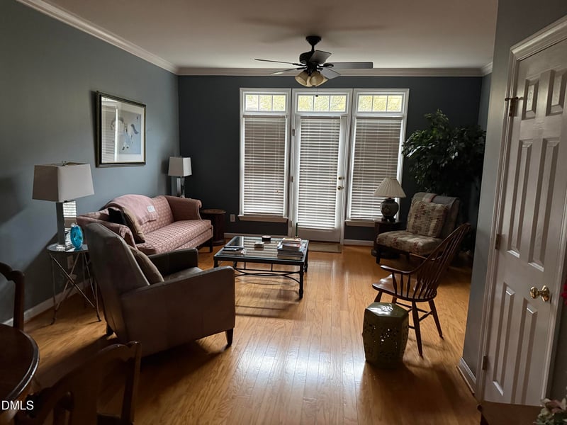 102 Hatfield Ln, Raleigh, NC 27603