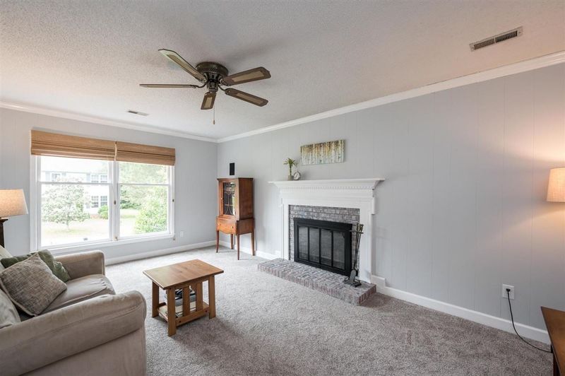 102 Haversham Ct, Cary, NC 27513