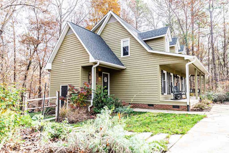 102 Hawk Nest Trl, Pittsboro, NC 27312