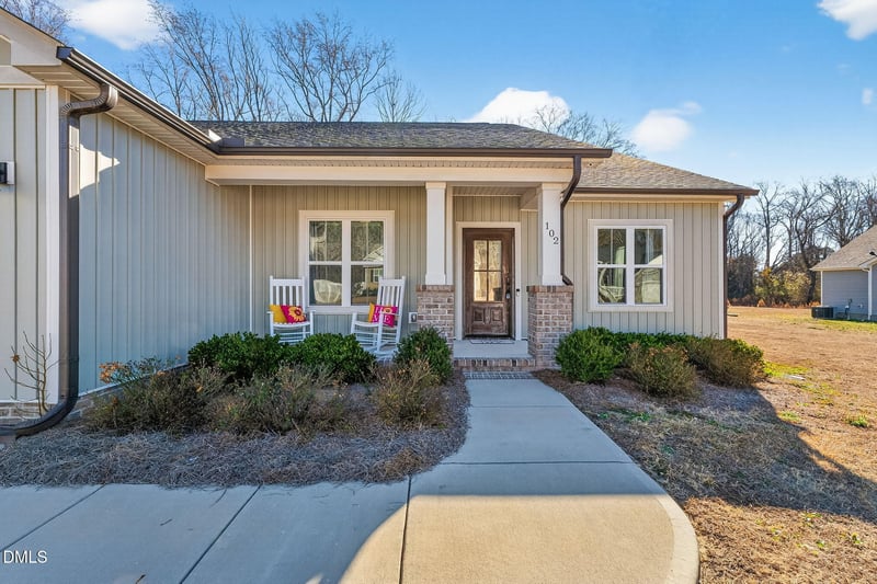 102 Hawk Pl, Goldsboro, NC 27530