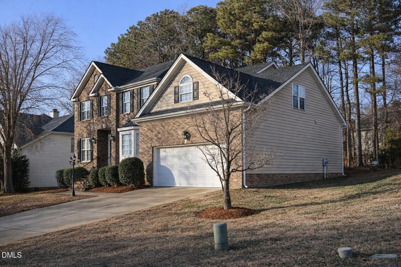 102 Hemingford Grey Ct, Cary, NC 27518
