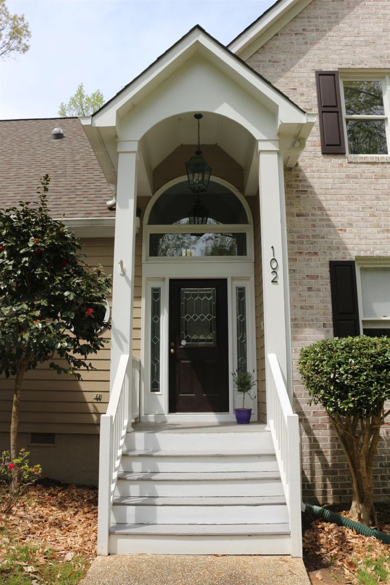 102 Highland Trl, Chapel Hill, NC 27516