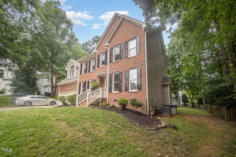 102 Highstream Pl, Chapel Hill, NC 27516