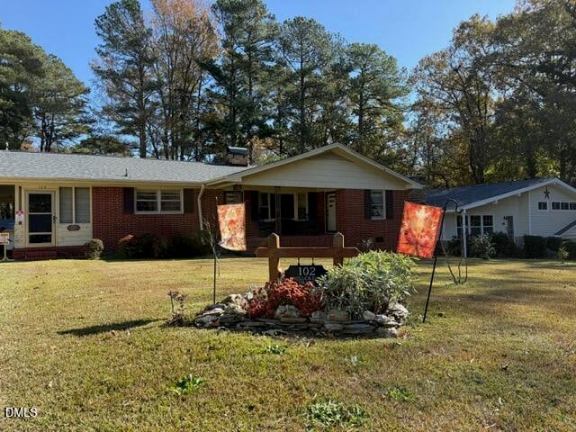 102 Hillcrest Dr, Smithfield, NC 27577