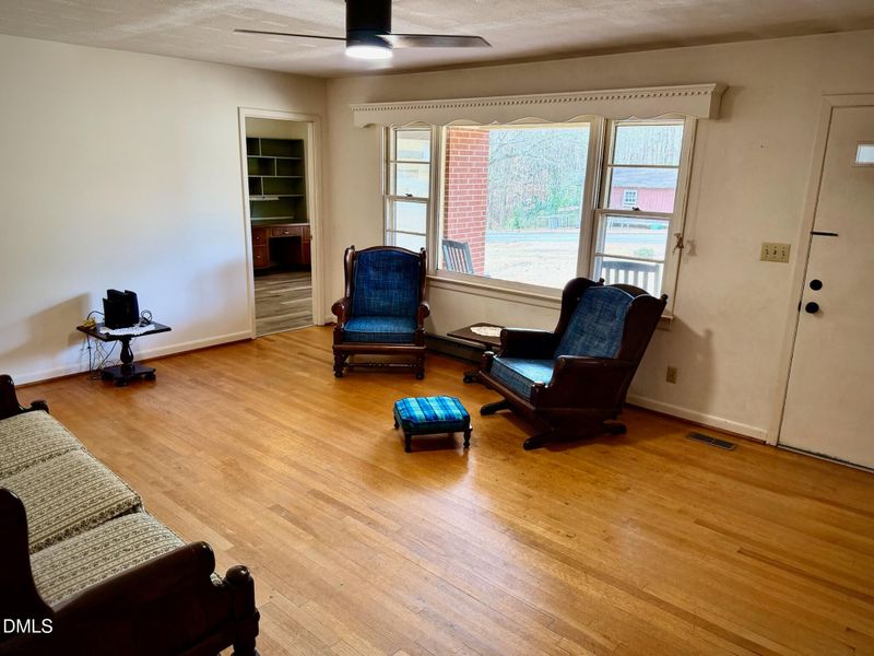 102 Hillcrest Dr, Smithfield, NC 27577