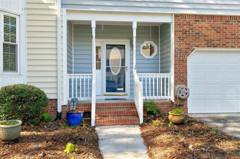 102 James River Rd, Cary, NC 27511