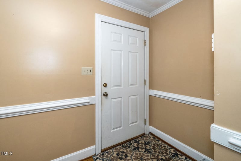 102 Joel Ct, Cary, NC 27513
