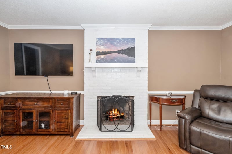 102 Joel Ct, Cary, NC 27513