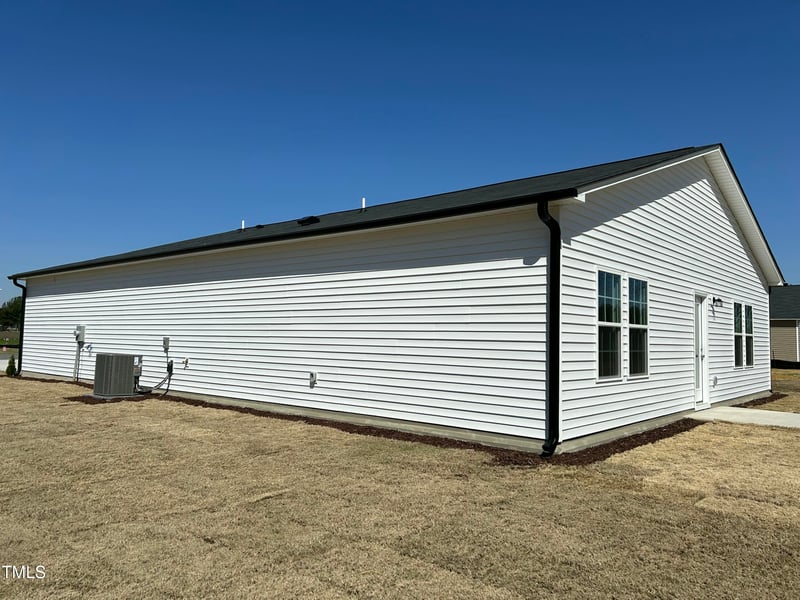 102 Johnson Ridge Way, Four Oaks, NC 27524