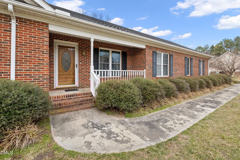 102 Justin Ln, Louisburg, NC 27549