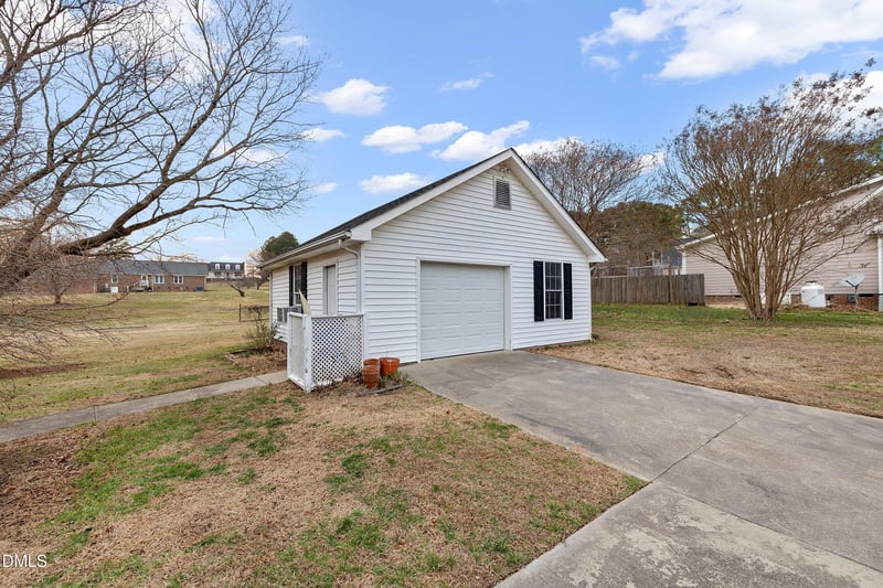 102 Justin Ln, Louisburg, NC 27549