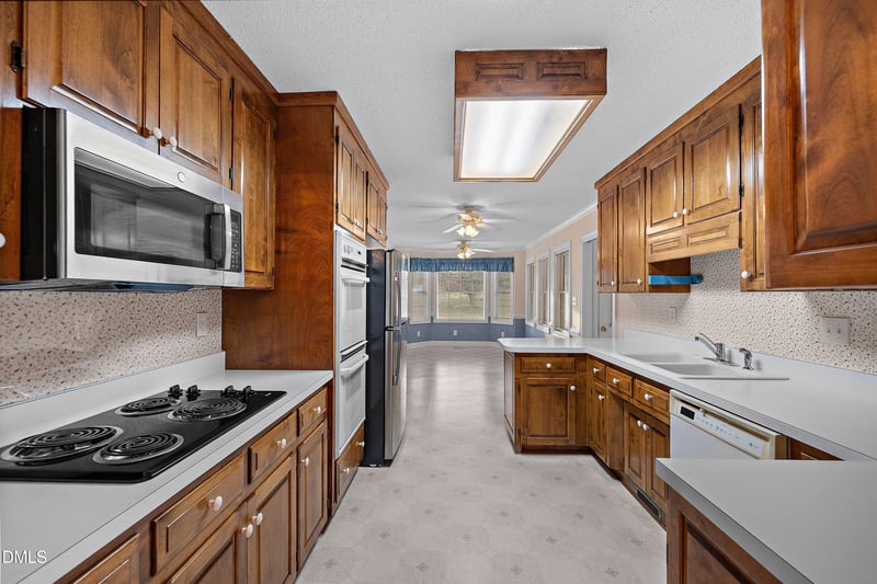 102 Justin Ln, Louisburg, NC 27549