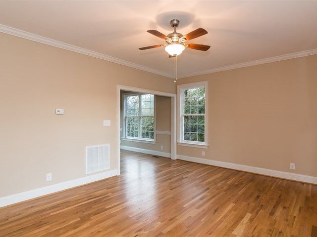 102 Kit Ln, Mebane, NC 27302
