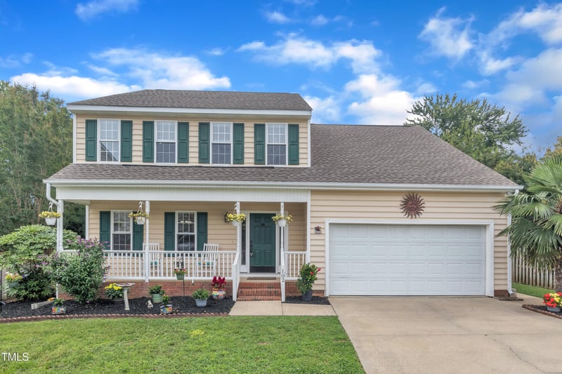 102 Lake Meadow Dr, Apex, NC 27502