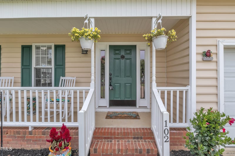 102 Lake Meadow Dr, Apex, NC 27502