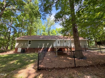 102 Lakeside Farm Rd, Zebulon, NC 27597