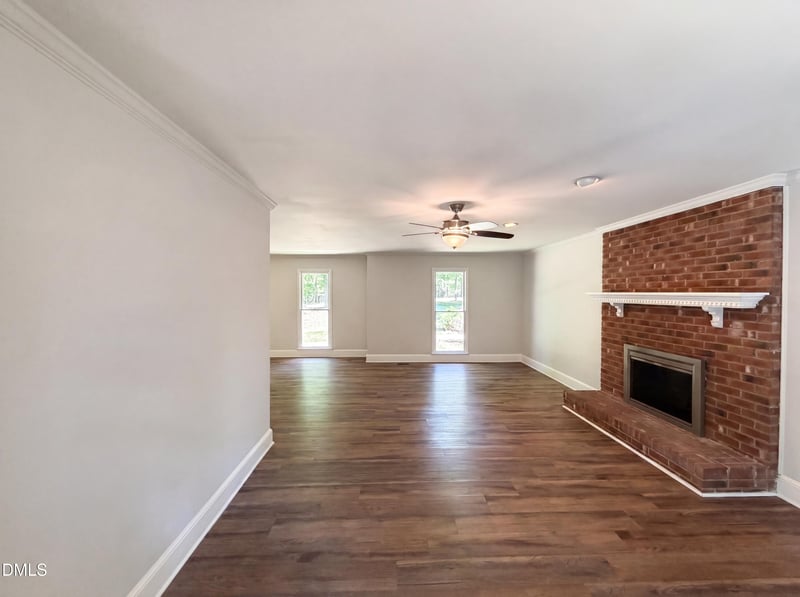 102 Lakeside Farm Rd, Zebulon, NC 27597