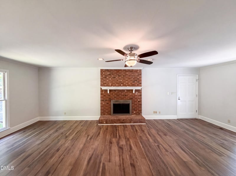 102 Lakeside Farm Rd, Zebulon, NC 27597