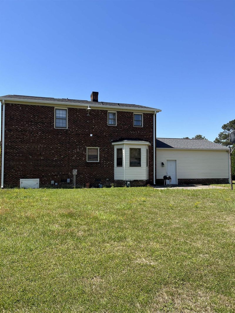 102 Lebanon Pl, Dunn, NC 28334
