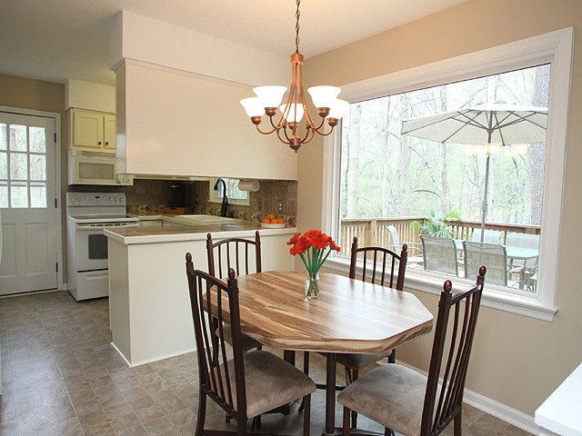 102 Lee Ct, Knightdale, NC 27545