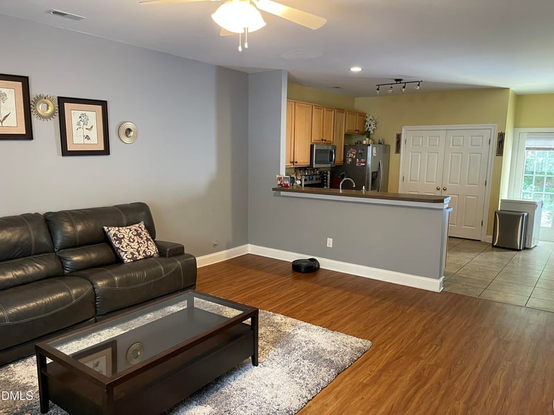 102 Licorice Dr, Apex, NC 27502