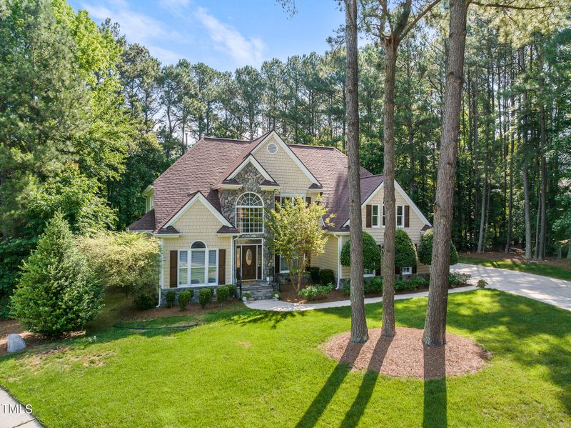 102 Ludgate Ct, Cary, NC 27519