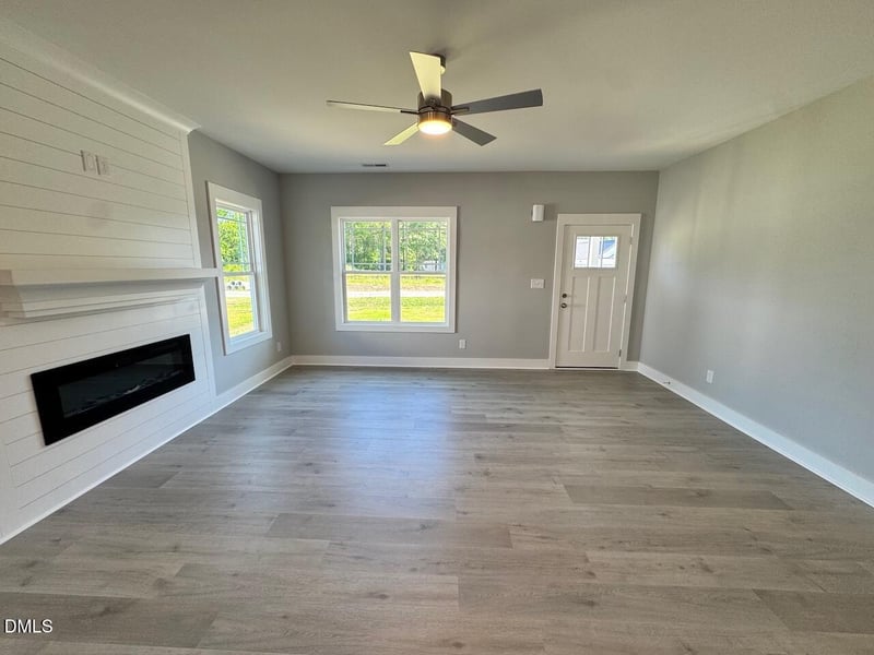 102 Lynn Ln, Selma, NC 27576