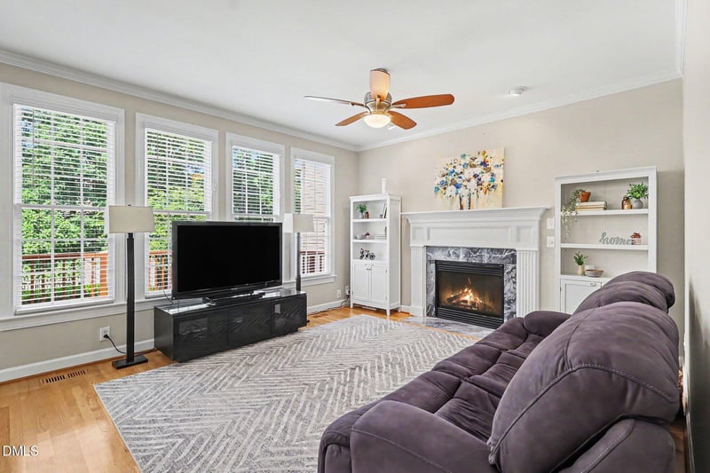 102 Maple Crest Ct, Apex, NC 27502