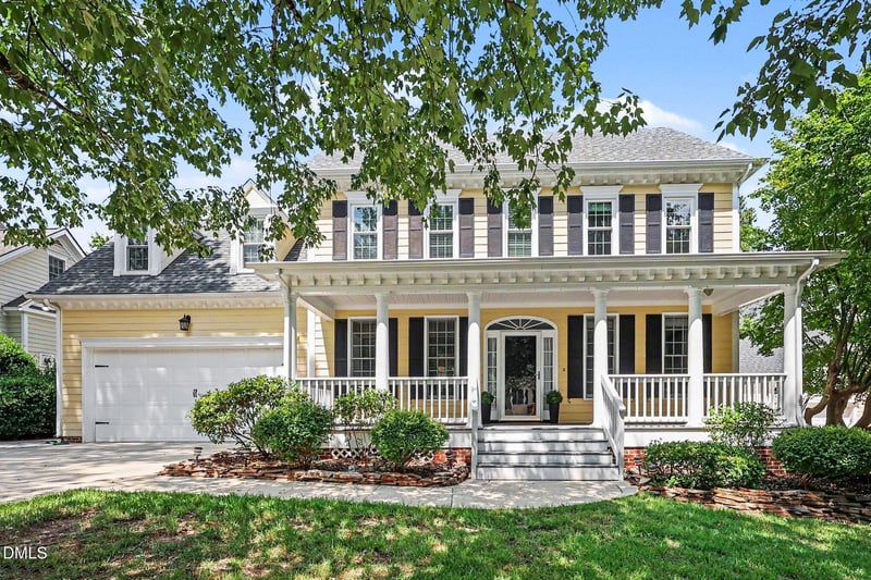 102 Maple Crest Ct, Apex, NC 27502