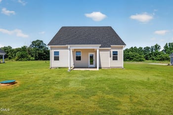 102 Maverick Ln, Dunn, NC 28334