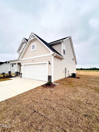 102 Maverick Ln, Dunn, NC 28334