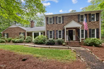 102 Mel Oak Dr, Chapel Hill, NC 27516