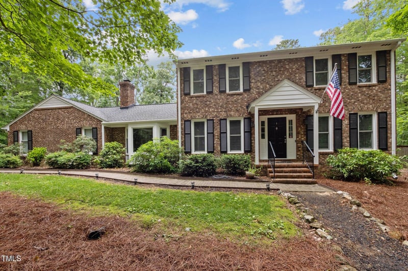 102 Mel Oak Dr, Chapel Hill, NC 27516