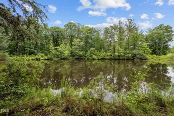 102 Mel Oak Dr, Chapel Hill, NC 27516