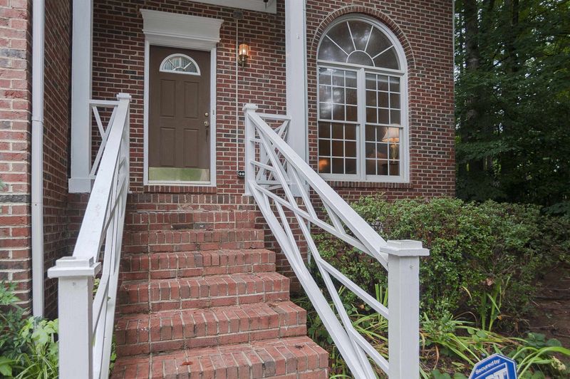 102 Merlot Ct, Cary, NC 27518