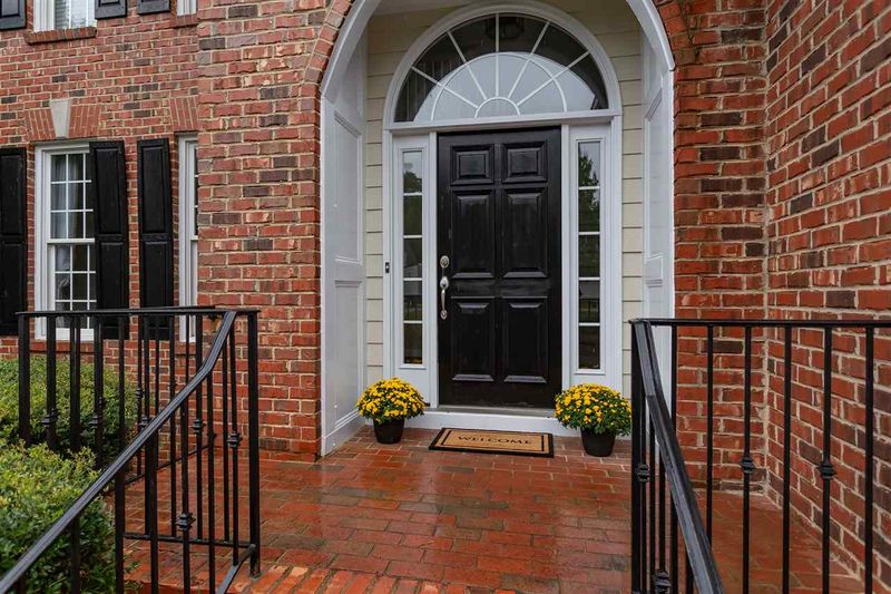 102 Michaels Way, Chapel Hill, NC 27516