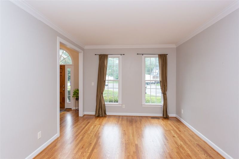 102 Michaels Way, Chapel Hill, NC 27516
