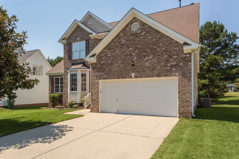 102 Milley Brook Ct, Cary, NC 27519