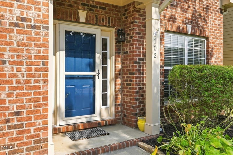 102 Minnifer Ct, Apex, NC 27539