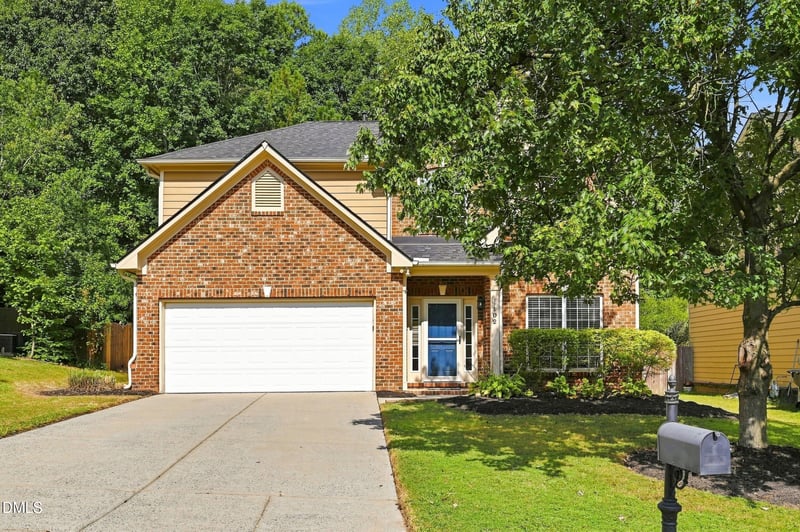 102 Minnifer Ct, Apex, NC 27539