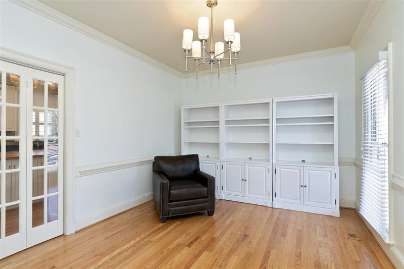 102 Moray Ct, Cary, NC 27511
