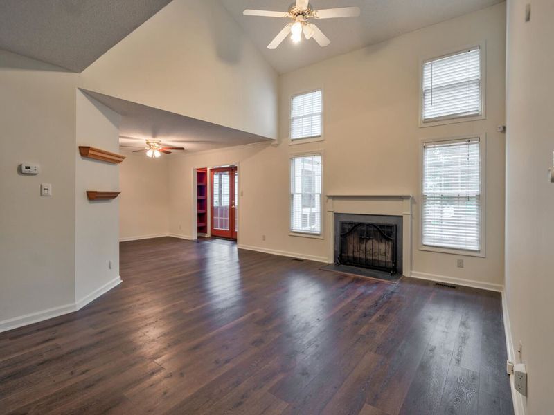 102 Morgans Corner Rn, Cary, NC 27519