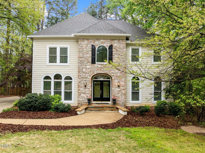 102 Napoleon Ct, Cary, NC 27511