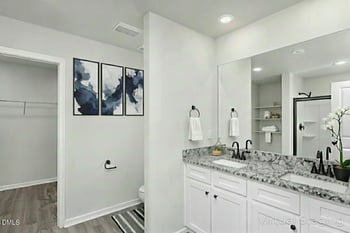 102 Neuse Hollow Ct, Clayton, NC 27527