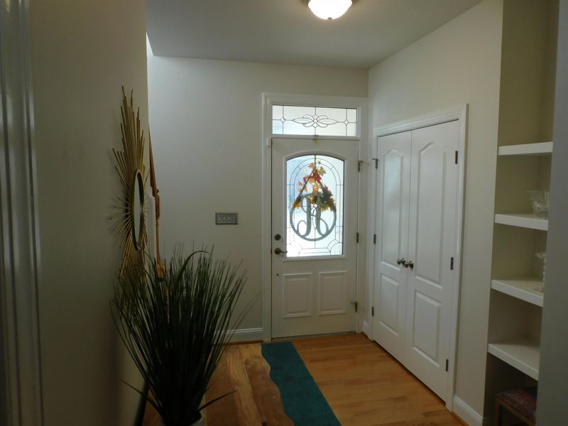102 Nostalgia Ln, Zebulon, NC 27597