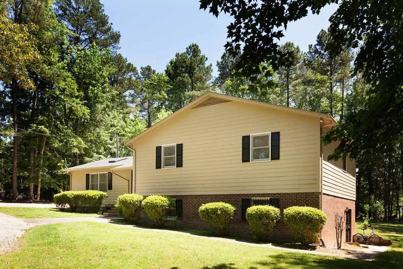 102 Obie Dr, Durham, NC 27713
