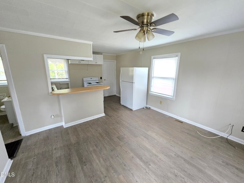 102 Parker St, Graham, NC 27253