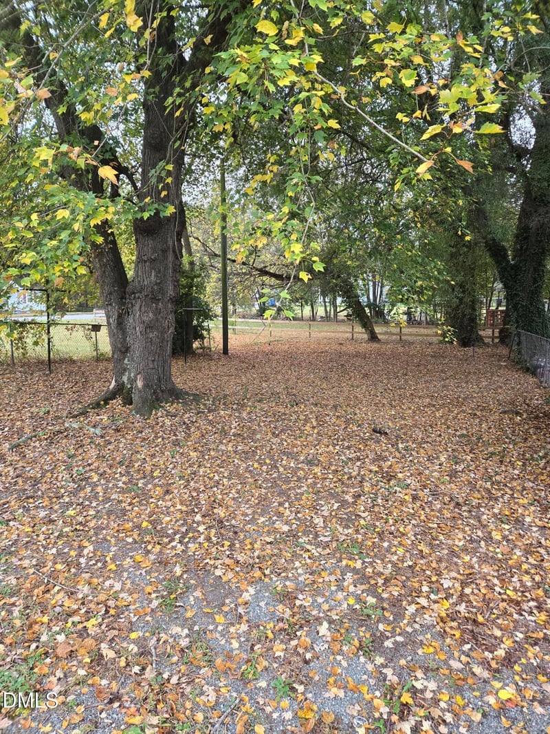 102 Parker St, Graham, NC 27253